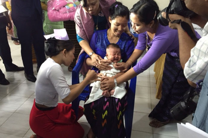 An estimated 16% of under-five deaths in Myanmar are caused by pneumonia. The pneumococcal vaccine, which will benefit close to 1 million Myanmar children every year, will significantly contribute to reducing child mortality in the country.