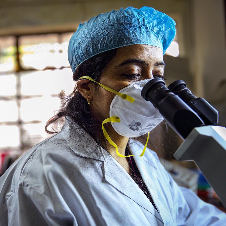 Gavi/2015/GMB Akash- Dr . Mahbuba Jamil in National Polio and Measles laboratory