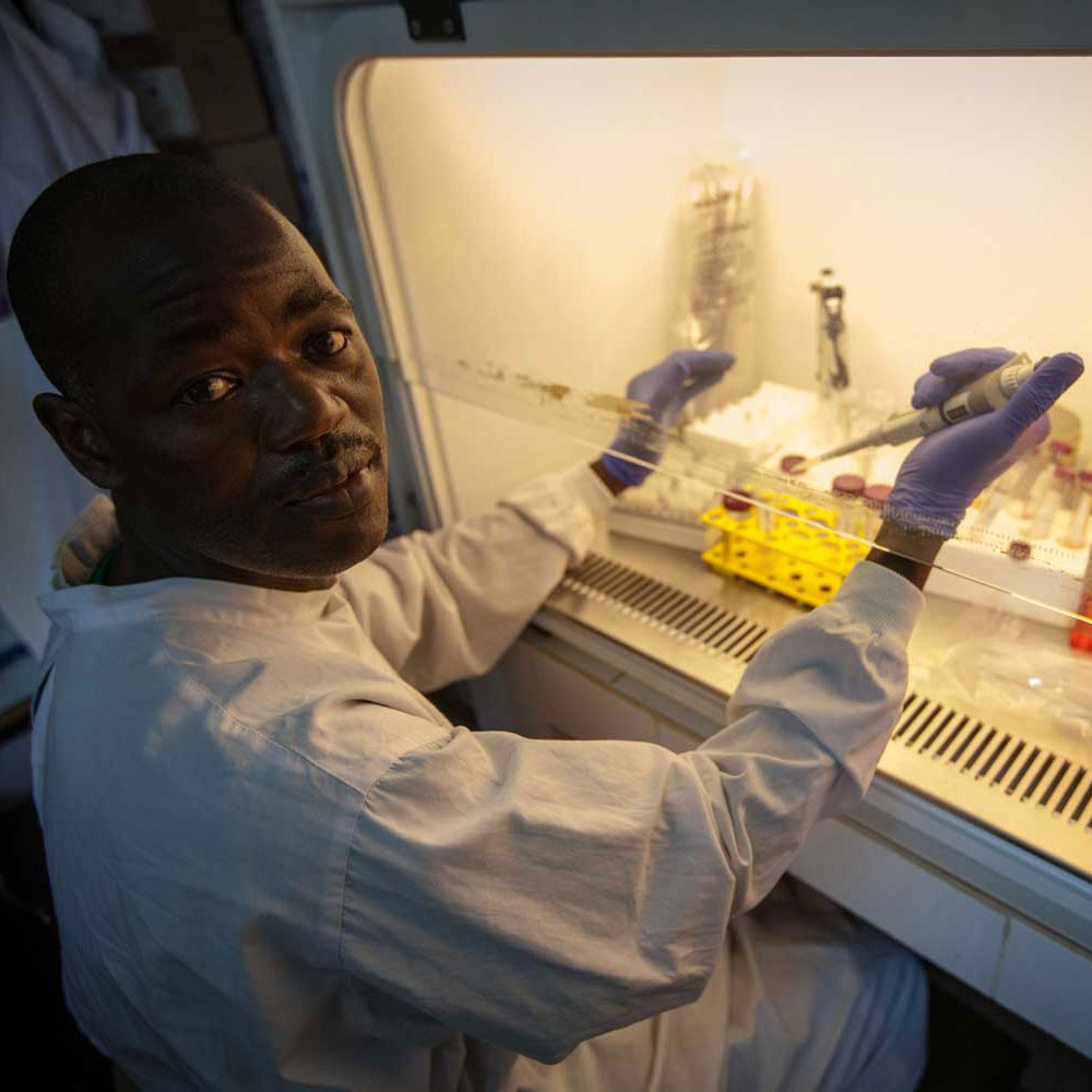 Ebola vaccine lab in Guinea. Credit: Gavi/2015/Sean Hawkey