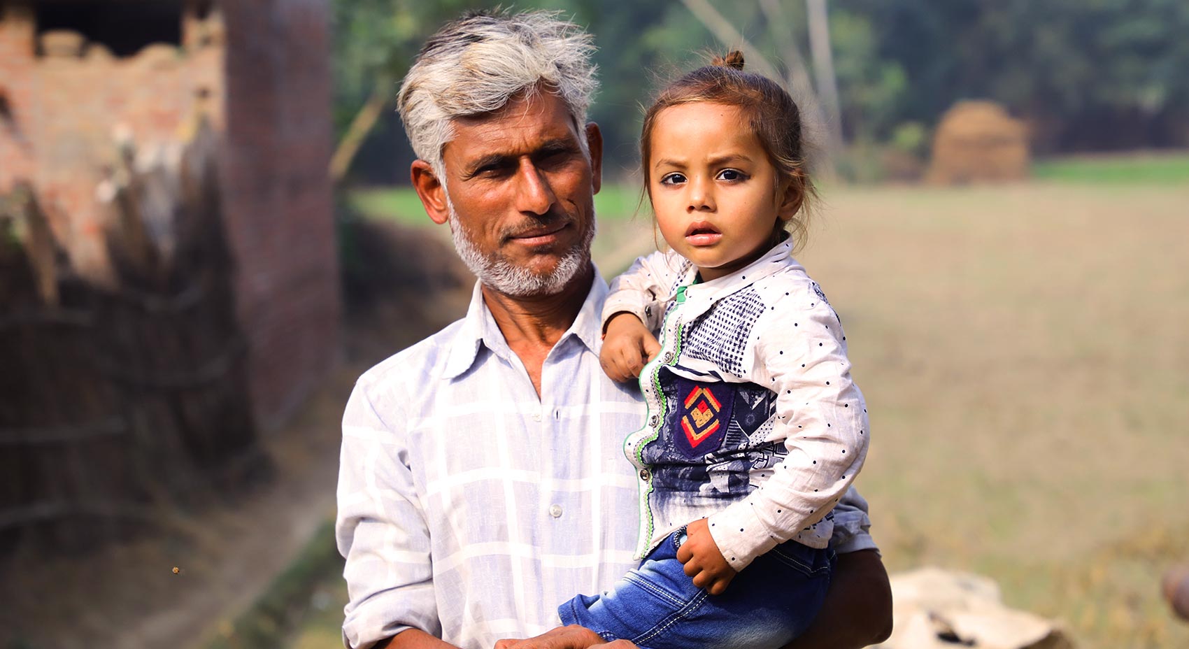 A father with his daughter. Credit: GroupM/Sagar Pratap/2018.