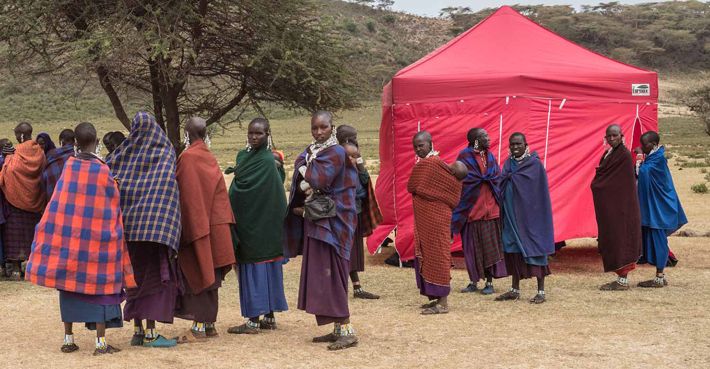 carry children to red tent