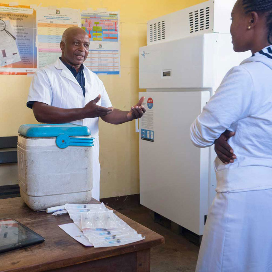 EIR system helps Bakari Shemagembe to track how many vaccines are in stock. Photo credit: Gavi/2018/Hervé Lequeux.