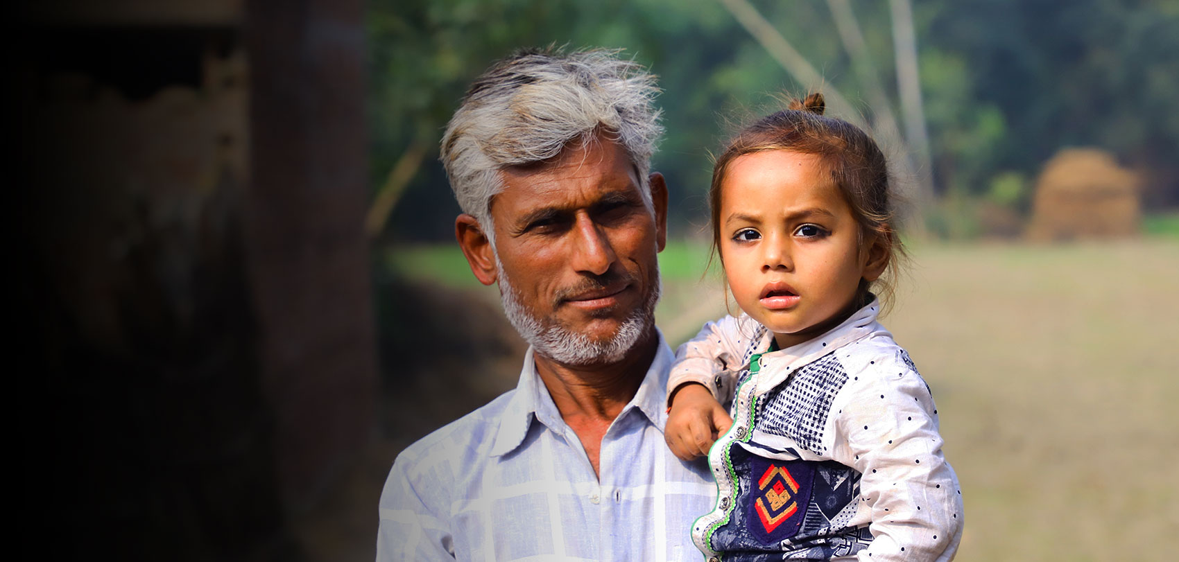 Un père et sa fille. Credit: GroupM/Sagar Pratap/2018.