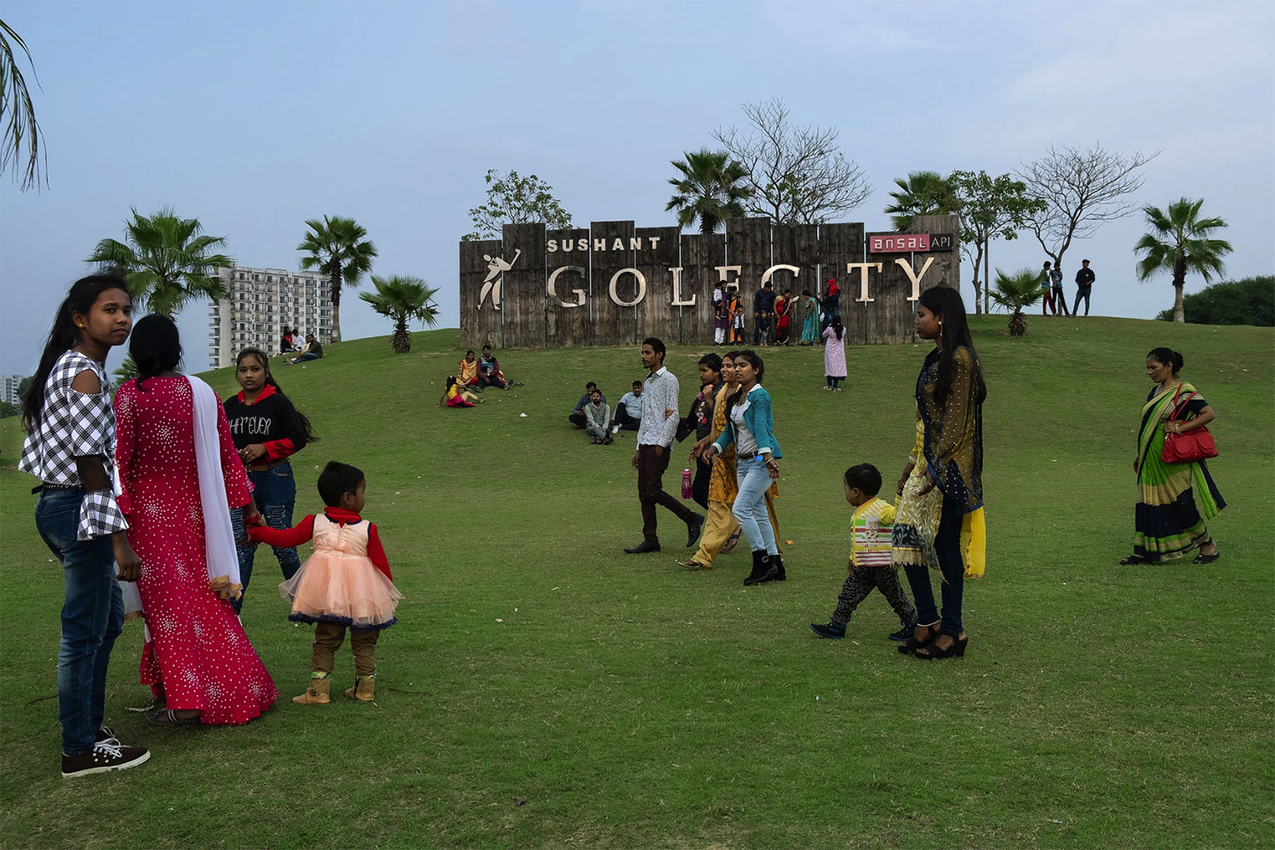 Image from NYTimes article – A park in Lucknow, India, on Sunday. Restaurants in large cities might be a little more deserted, but many people are still going out.Credit...Saumya Khandelwal for The New York Times Image from NYTimes article – A park in Lucknow, India, on Sunday. Restaurants in large cities might be a little more deserted, but many people are still going out.Credit...Saumya Khandelwal for The New York Times