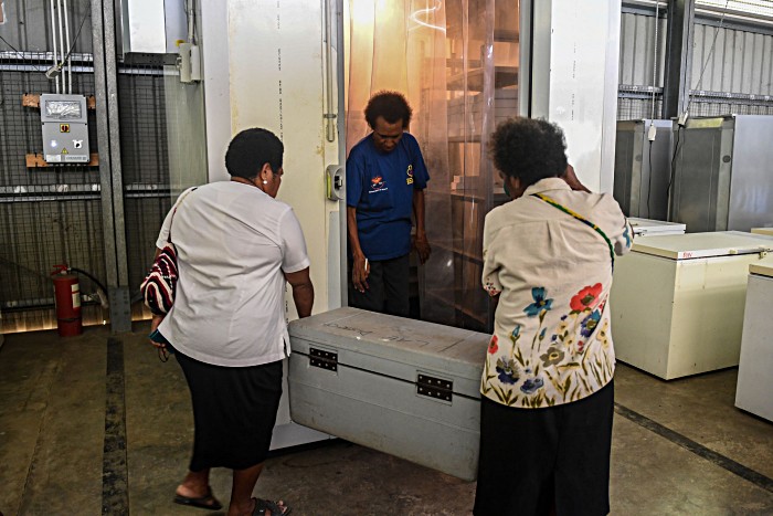 Vaccine supplies are loaded into the cold room at the Morobe Province supply store in Lae. PNG has a bespoke plan in place to boost routine immunisation by 2020 in partnership with Gavi, WHO, UNICEF, the US Center for Disease Control (CDC), the World Bank and the Australian Department of Foreign Affairs and Trade. This provides funding to strengthen cold chain infrastructure, health systems and immunisation service delivery, as well as facilitate technical assistance and vaccination campaigns.