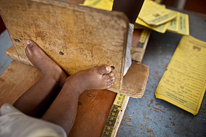 In health centres where babies are regularly weighed and measured and receive routine vaccines, medical doctors also monitor the Ebola vaccine trials. Tamba Manye, a Sierra Leonean doctor working for WHO in Tonkolili, says logistics need to be vastly improved before the still unlicensed vaccine can be made more widely available.