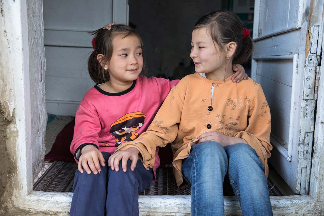 Zahra, 9, and Zainab, 7, received DTP and polio vaccines, Afghanistan. Credit: Gavi/2023/Oriane Zerah