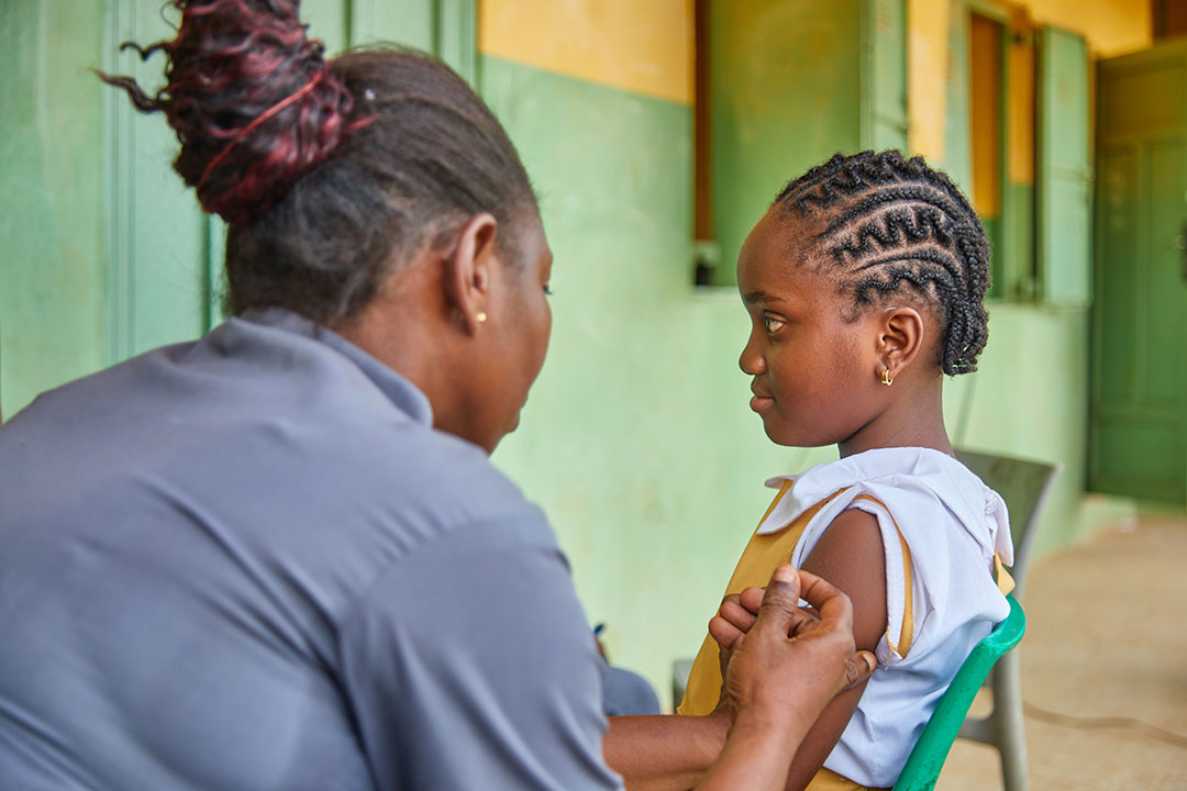 Vaccination contre la VPH. Gavi/2023/Latitude Space Africa