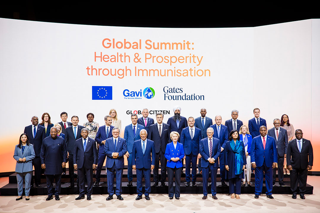 Global Summit family photo. Credit: Gavi/Serena Vittorini
