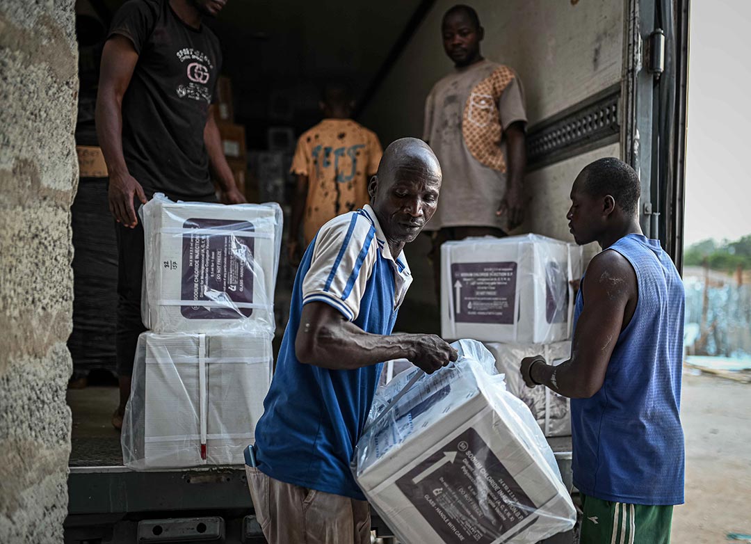 This first shipment signals the start of Gavi support for a multivalent meningococcal conjugate vaccine (MMCV) program, which will see the MenFive vaccine rolled out through outbreak response, routine immunization, and catch-up campaigns in high-risk countries. UNICEF Nigeria/2024/Adeokun Adesegun  