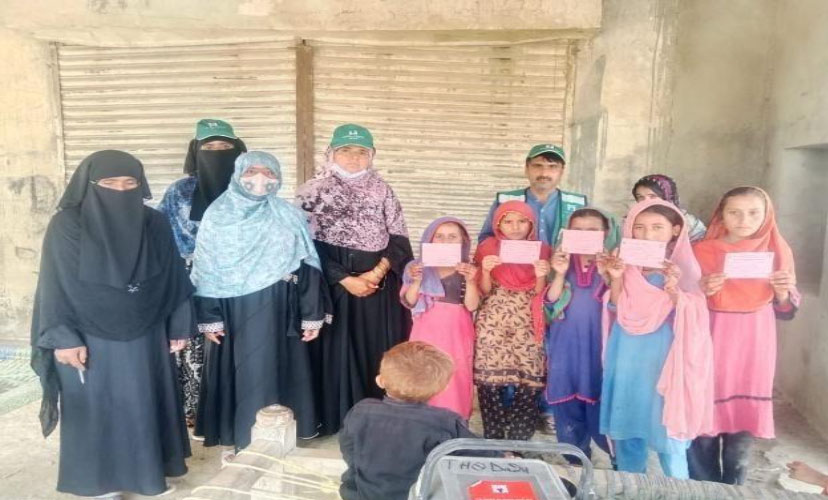 A week of community engagement in rural UC Toure, UC Sawro and UC Yar Muhammad Kalhoro enabled Pakistan’s first HPV vaccination campaign. Photo credit: Vital Pakistan Trust/2025