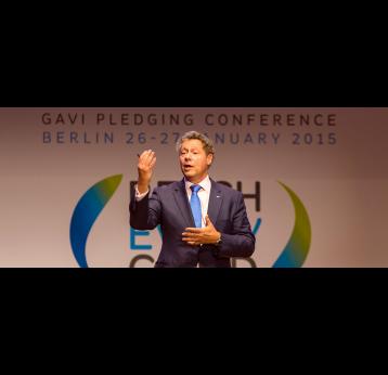 Seth Berkley at the 2015 Gavi pledging conference. Credit: Gavi/2015/Stefan Zeits.