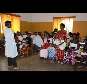 Rwanda immunisation brings benefits for mothers
