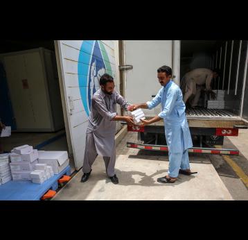 GAVI/2017/Asad Zaidi - EPI worker working in newly constructed GAVI funded EPI vaccine warehouse in Manga Mandi Lahore, Punjab province, Pakistan