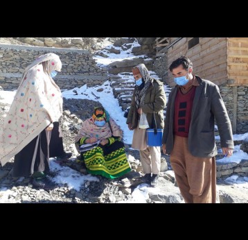 Zubaida Bibi leads a team in Khyber Pakhtunkhwa province in the country’s north. © WHO/EMRO