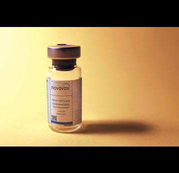 Novavax vaccines vial. Photo by Piero Nigro on Unsplash