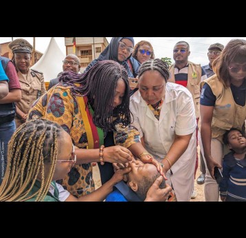 A local administrative official launches a polio vaccination campaign in Cameroon's capital, Yaounde, on 22 September. Credit: EPI Cameroon