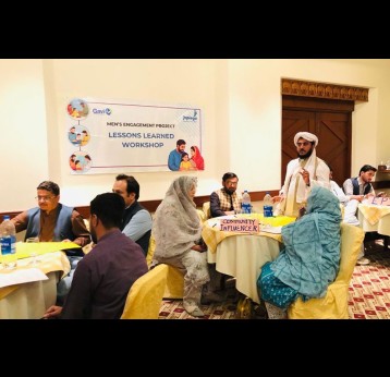 Karachi: A caregiver from Baluchistan province sharing benefits of a novel initiative of engaging men to promote immunization and gender equality during a Lessons Learned session held in Karachi. Credit: Jhepiego Pakistan