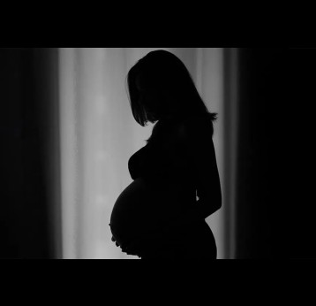 According to scientists in Uganda, African women who experience a common pregnancy complication known as pre-eclampsia are at increased risk of developing long-term kidney disease. Copyright: Source: Pikpik.com