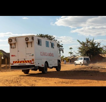 A mobile rural ambulance in Mozambique. Credit: Mozambique health ministry
