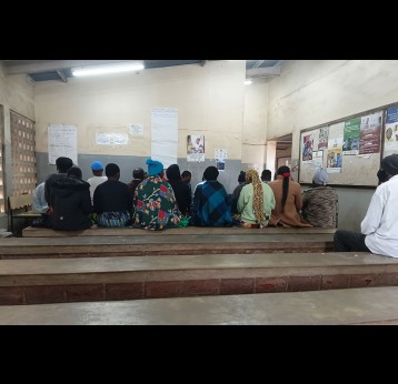 People queuing at Ndirande Health Centre. Credit: Benson Kunchezera 
