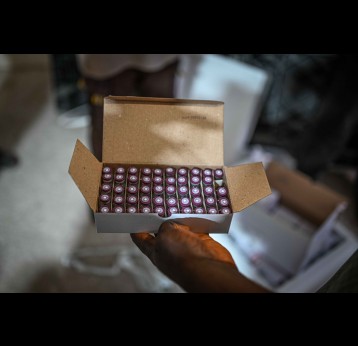 Vials of the pentavalent meningococcal vaccine, Men5CV, delivered by UNICEF in Nigeria in March 2024, and funded by Gavi from the global stockpile. Credit: UNICEF/2024/Adeokun Adesegun