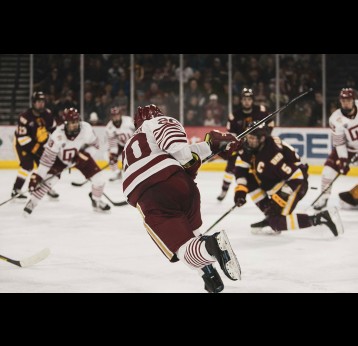 Hockey game. Photo by LOGAN WEAVER | @LGNWVR on Unsplash