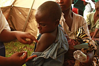 En République démocratique du Congo, acheminer les vaccins, coûte que coûte