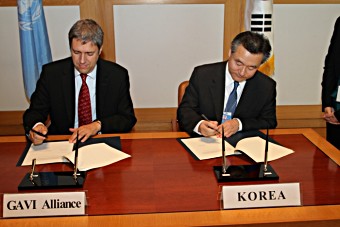 Korean contribution signing JLL 22.09.2010