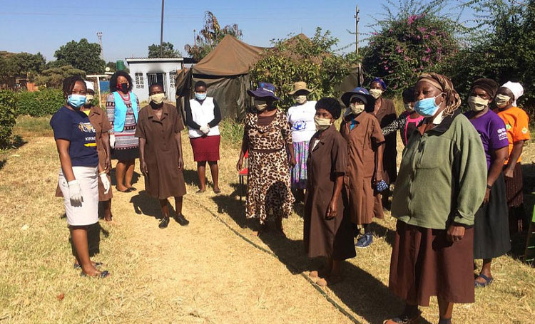 During the pandemic, the grandmothers got face masks to help them keep safe. Photo source: Friendship Bench