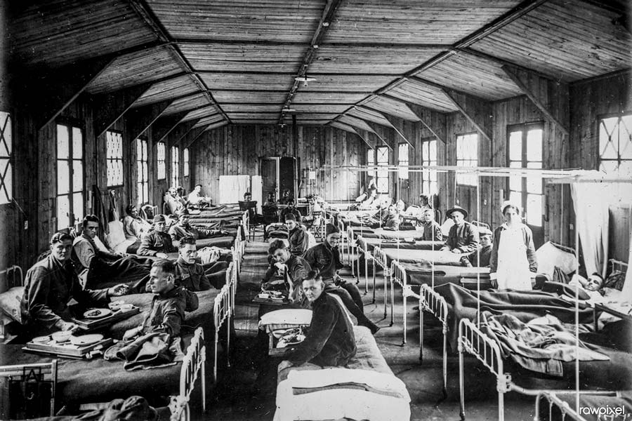 Soldiers in a World War One medical facility