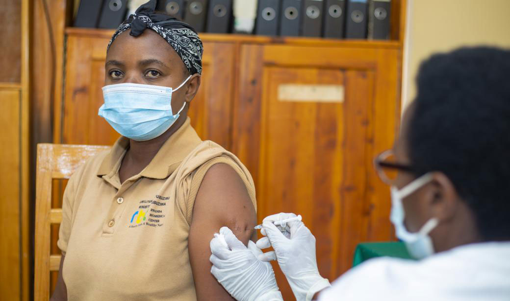 travel to rwanda vaccine requirements