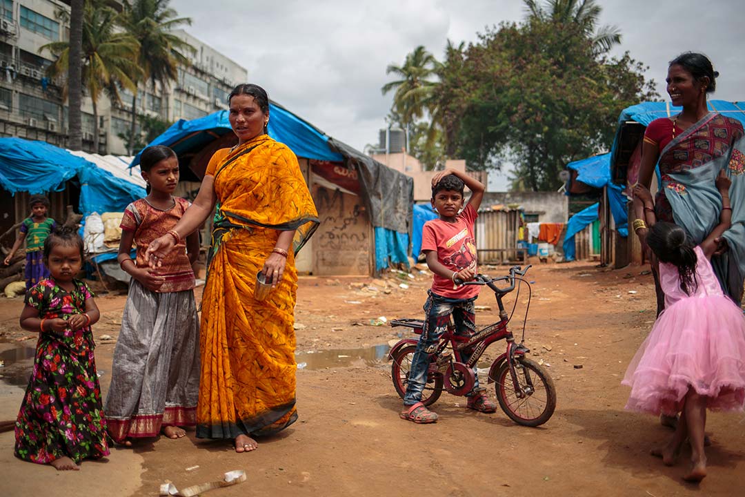 Blue-tent settlement at Hebbal, Bengaluru – Credit: Vivek Muthuramalingam