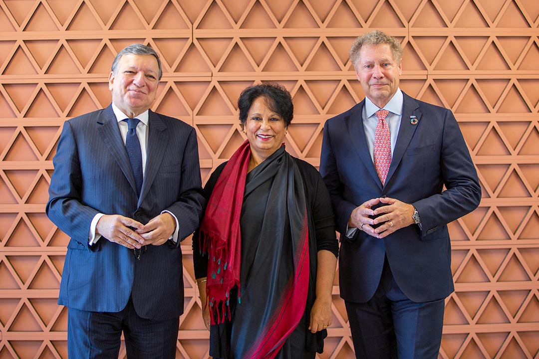 José Manuel Barroso, Président du Conseil d'administration de Gavi, Anuradha Gupta, Directrice exécutive adjointe, Seth Berkley, Directeur exécutif, Suisse. Crédit: Gavi/2021/Jacques-Schmitz