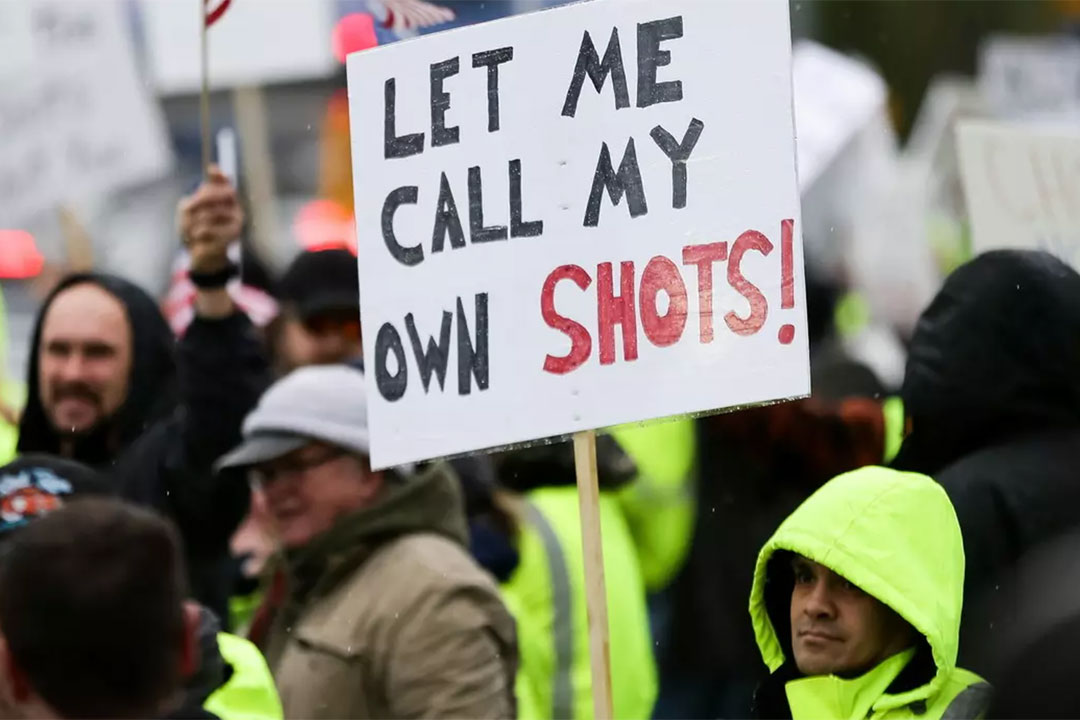 People protest a company's COVID-19 vaccine mandate in Everett, Washington, October 15, 2021. Image: REUTERS/Lindsey Wasson
