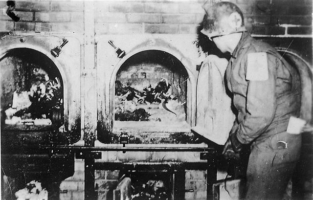 Buchenwald 16 avril 1945. Liberation of the Nazi camp of Buchenwald. Photo taken by Jules Rouard – Belgium