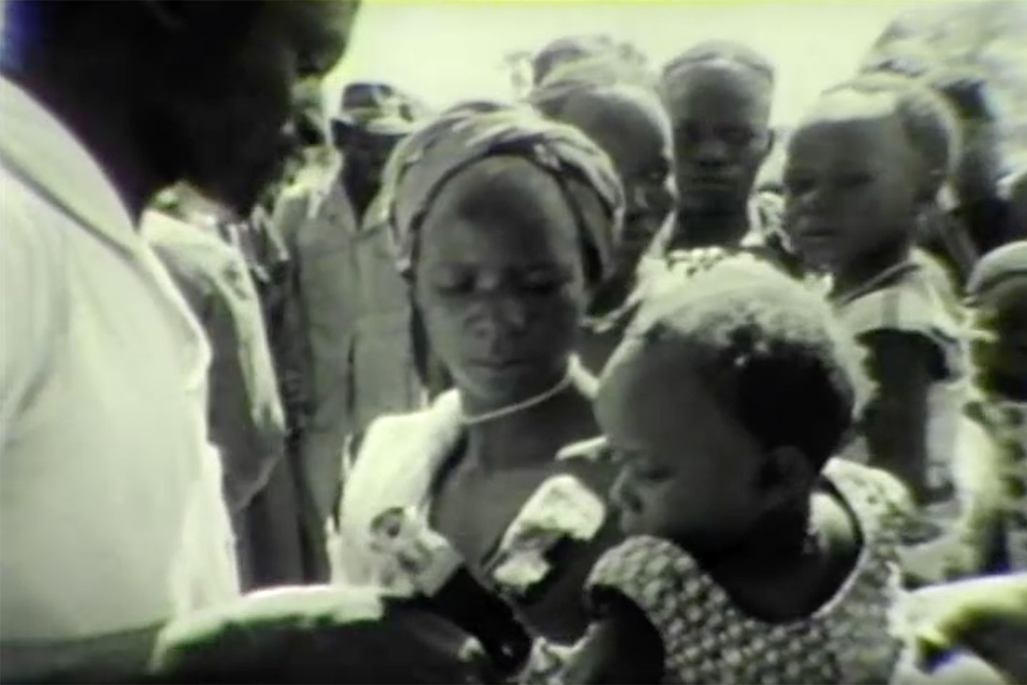 Measles vaccination in 1962 in Upper Volta (Burkina Faso)