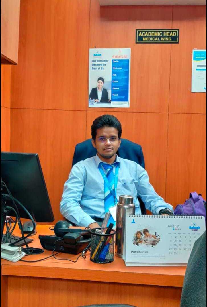 Pradeep Kumar Jha, assistant lecturer at Aakash Educational Services Limited. Credit: Aayushi Shukla