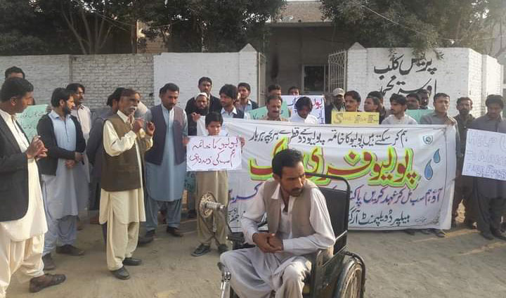 Residents of a remote town inBalochistan protesting against militant attacks on polio workers. Photo credit: Saadeqa Khan