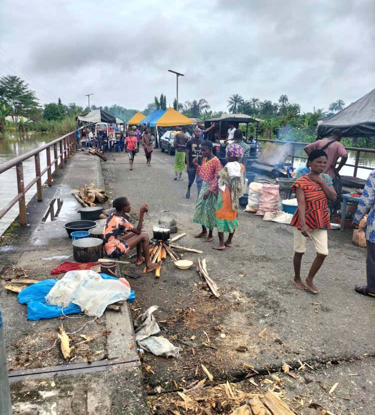 Victims took refuge on this bridge for one month. Credit: Eric Dumo