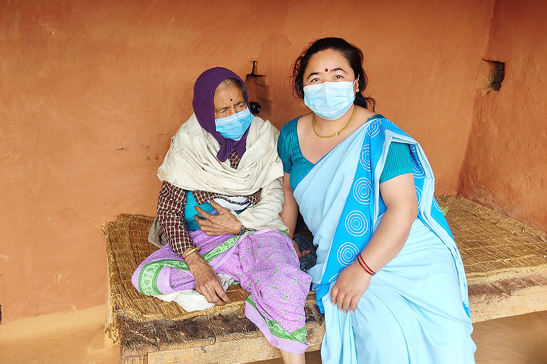 Carrying The Hopes Of A Nation On Her Back Nepalese Health Worker Goes Above And Beyond Gavi The Vaccine Alliance