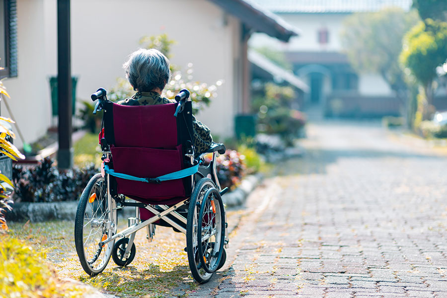 It’s well known that people tend to forget more as they age. Photo by Steven HWG on Unsplash
