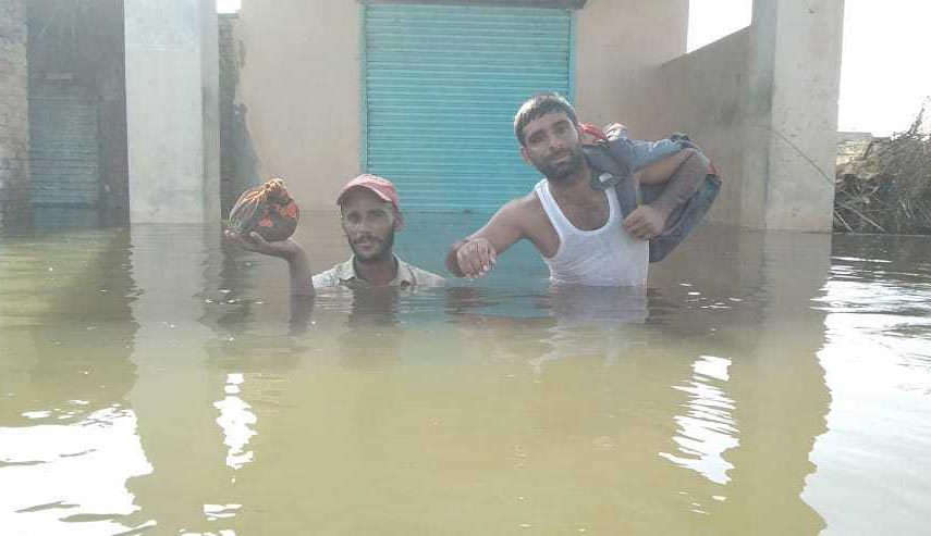 Water ponds near residential areas in Sindh served as the breeding ground for dengue larvae. Credit: Saadeqa Khan
