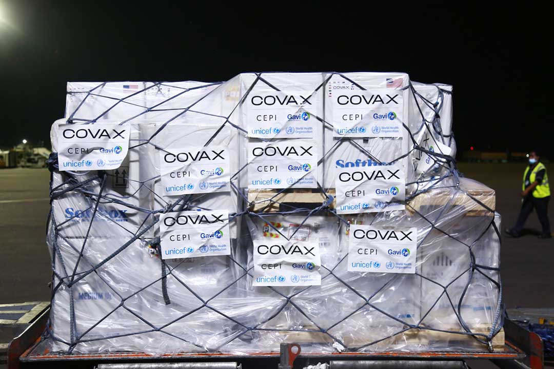 On 15 January 2021, COVID-19 vaccines procured by the COVAX Facility arrive at the airport in Kigali in Rwanda, including the billionth dose supplied via COVAX. Credit: © UNICEF/UN0579049/Kanobana