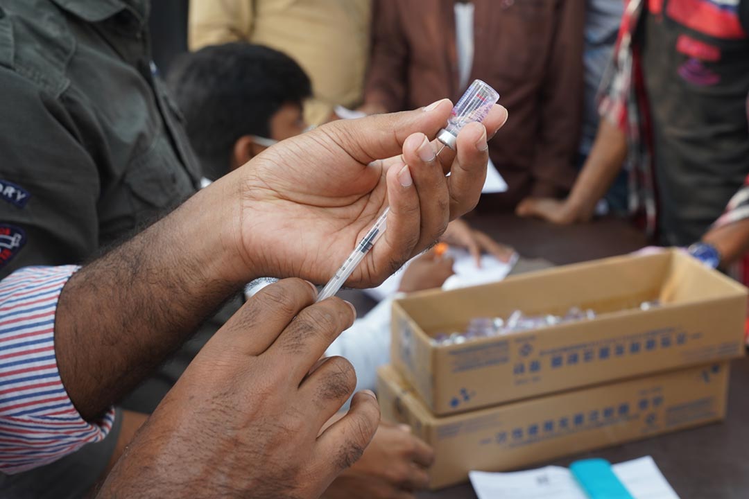 A syringe getting prepared with COVID-19 vaccine. Credit: Gavi/2022/Saydul Fateheen Murad