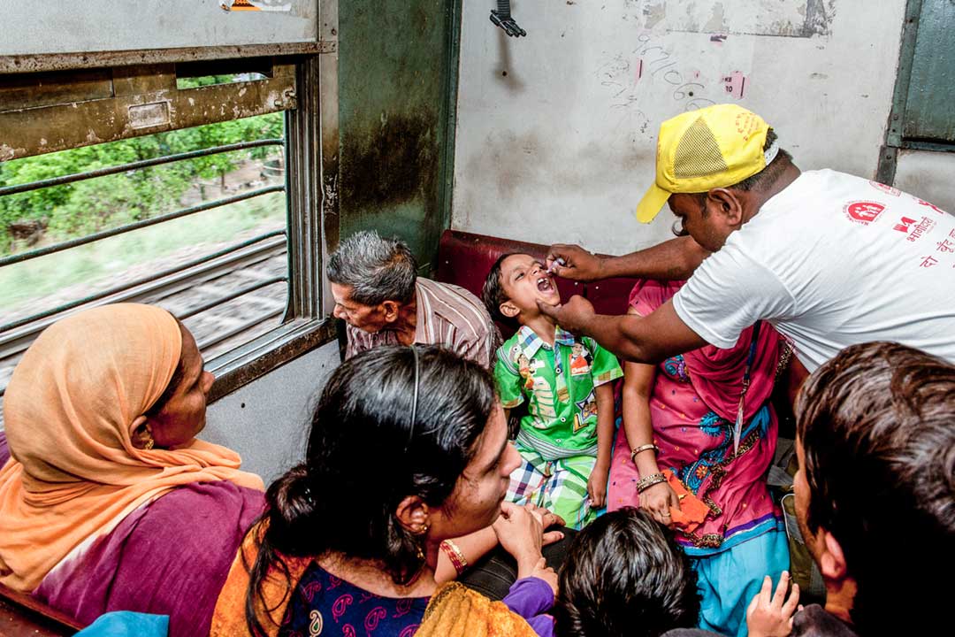 Polio vaccinators in India going the extra mile to find and immunise children wherever they are – in cities, in transit on trains or living in remote regions of the country. Credit: GAVI/2013/Manpreet Romana