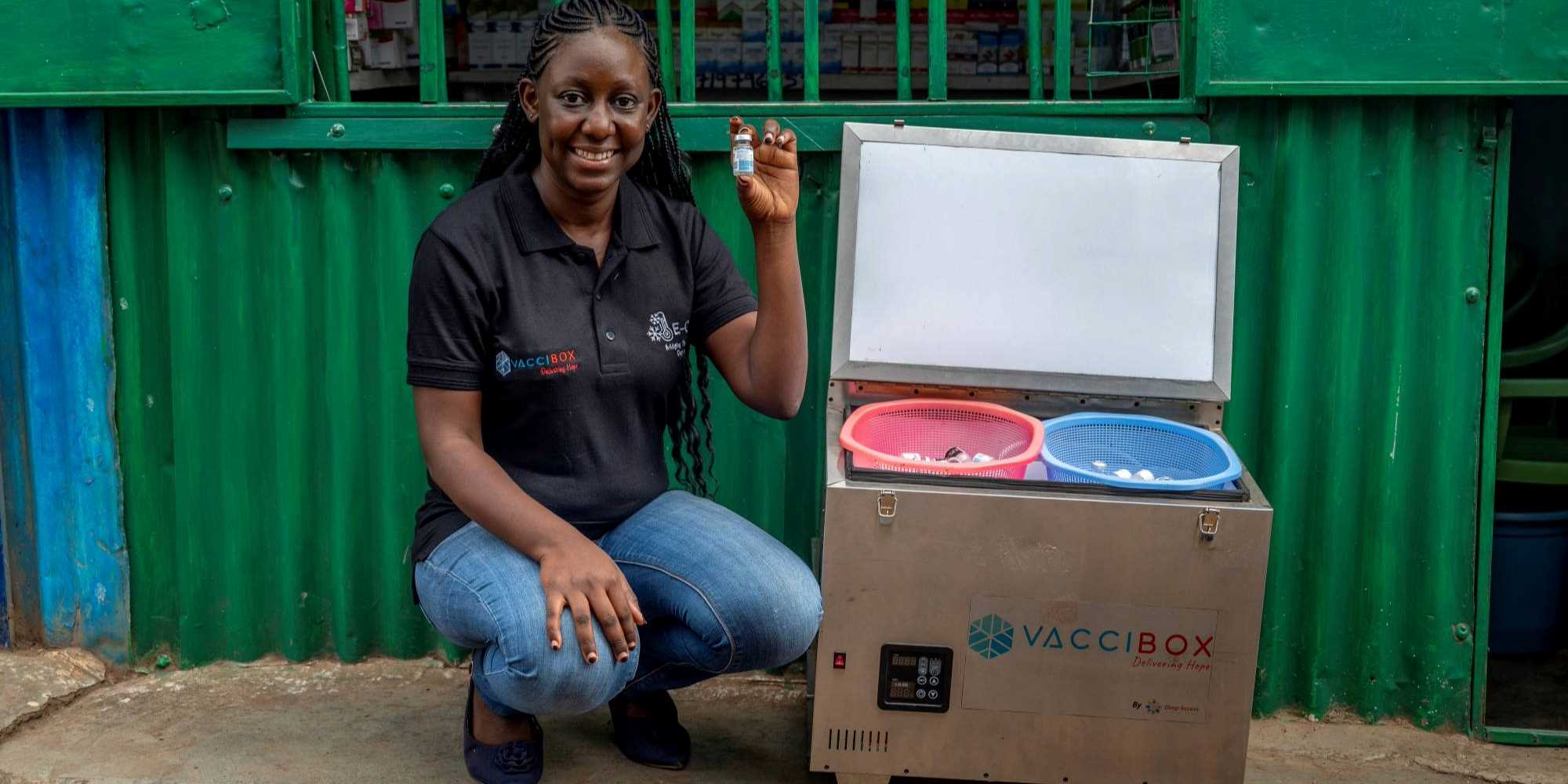 L'ingénieure kenyane Norah Magero et son invention: la Vaccibox.