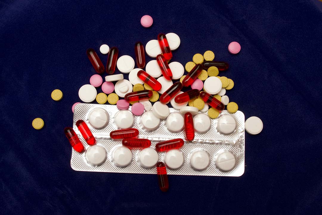 A variety of pills and medicines. Credit: Matvevna from Pixabay