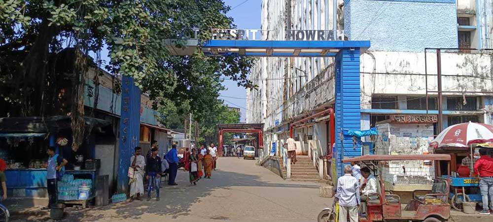 Dengue spikes, and patients rush in. A view of Howrah District Hospital in West Bengal.