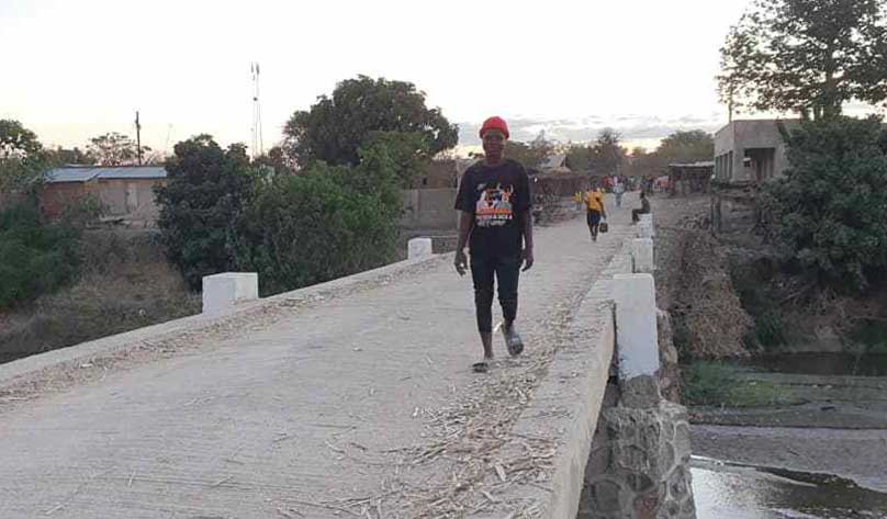 Lundu Bridge